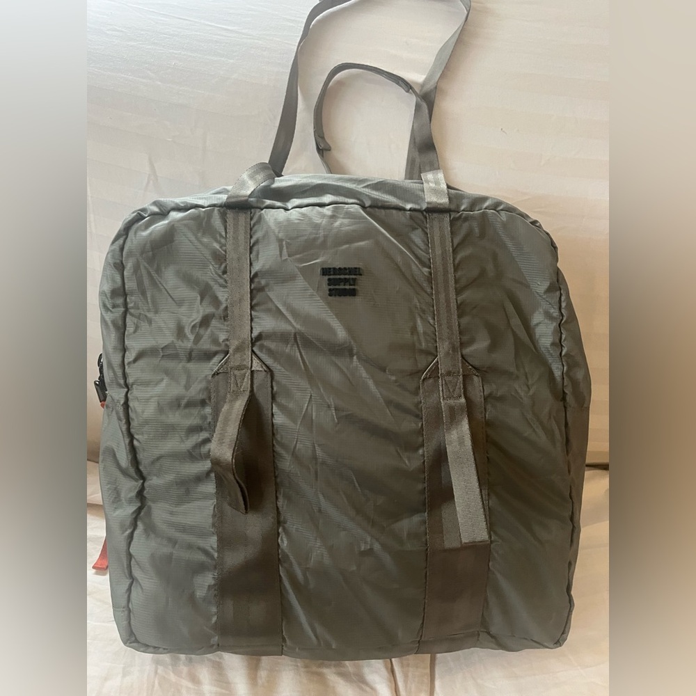 Herschel supply city tote olive ripstop tote